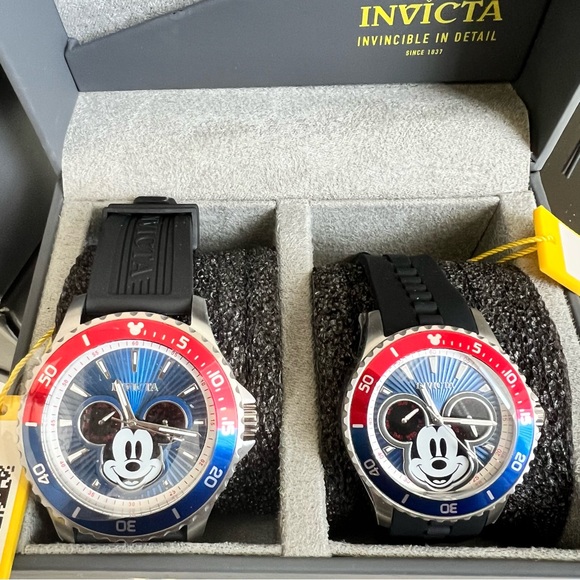 INVICTA Mickey Mouse Watch Set ~NIB π¦ - Picture 5 of 16